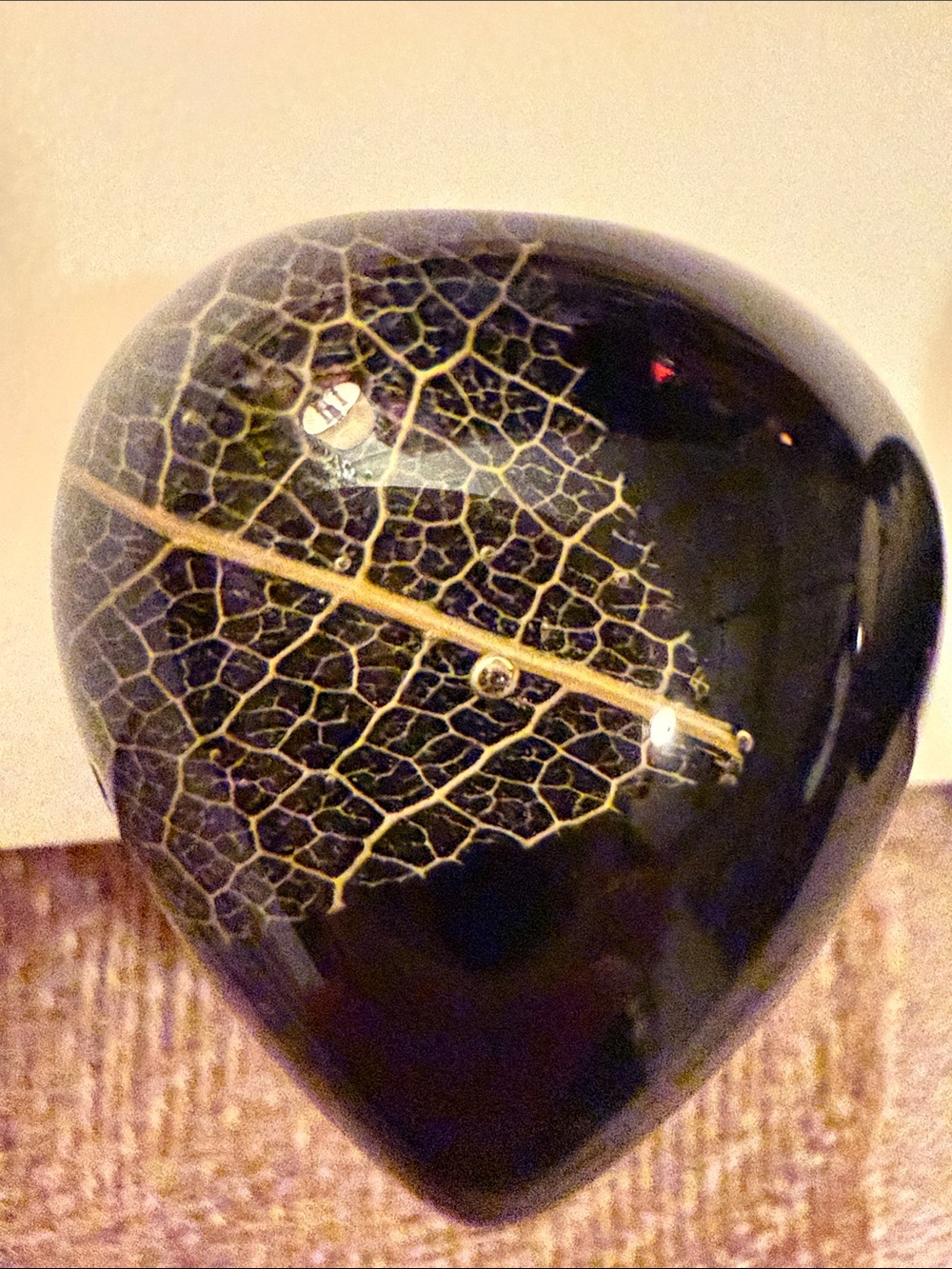 Pair of Black Heart Acrylic Earrings with Gold Leaf Vein Detail - Picture 5 of 5